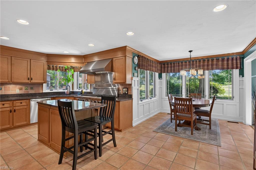 1006 Seville DR