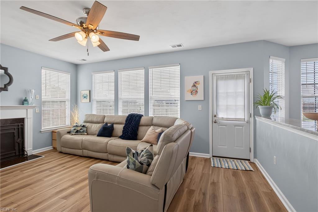3232 Joplin LN
