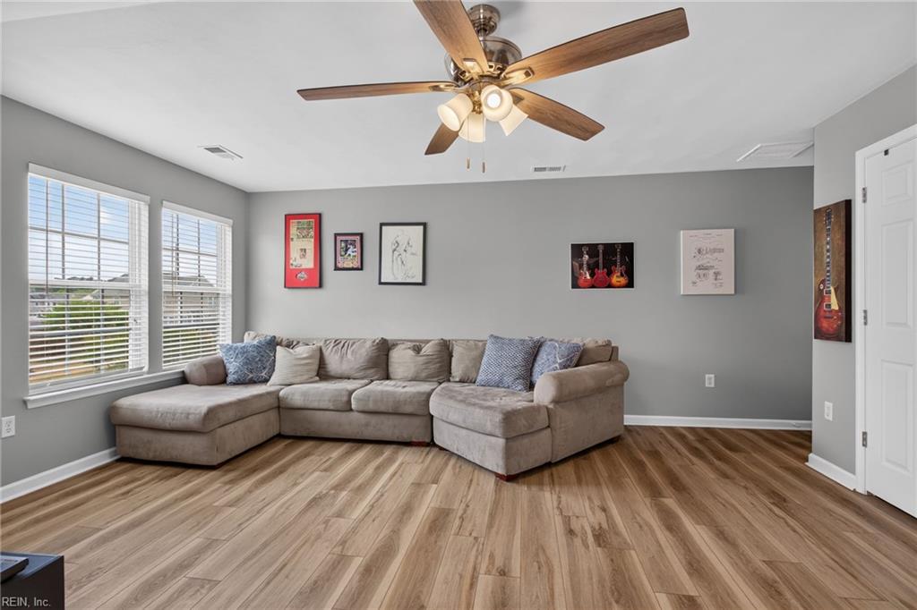 3232 Joplin LN