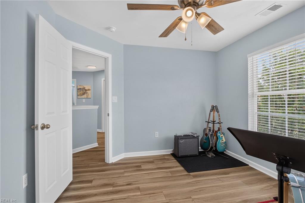 3232 Joplin LN