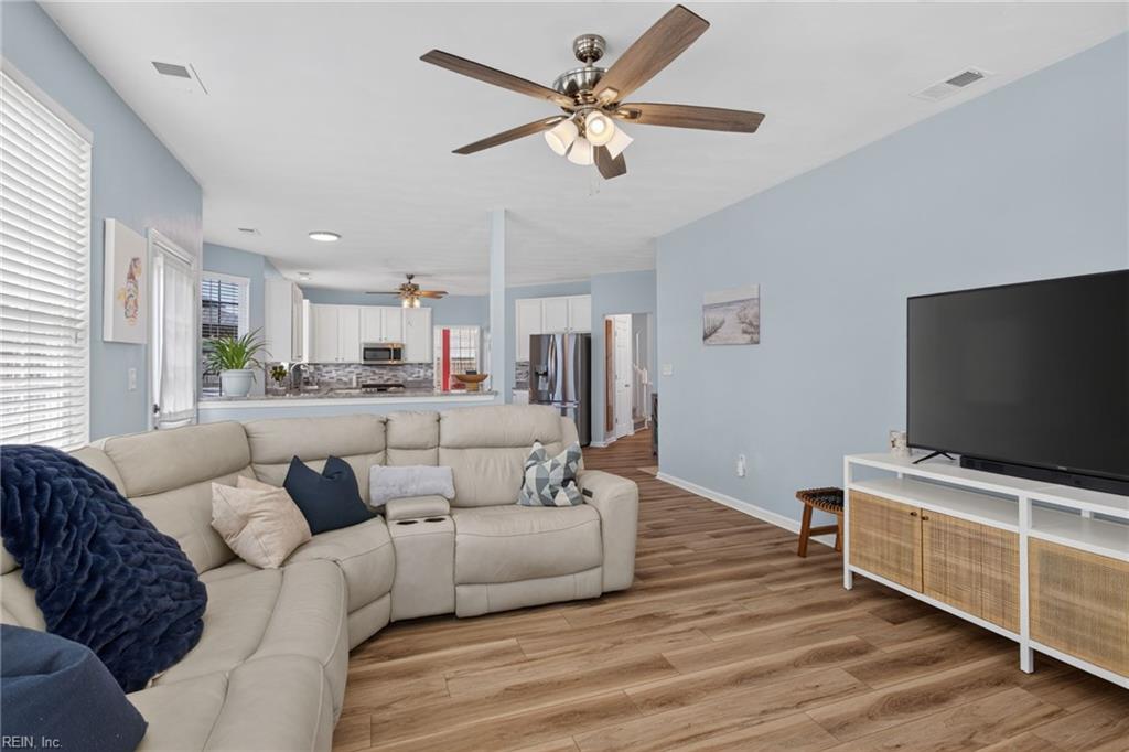 3232 Joplin LN