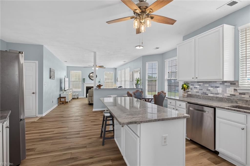 3232 Joplin LN