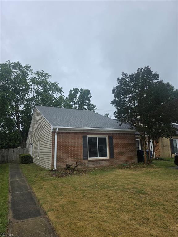 1211 Haig CIR