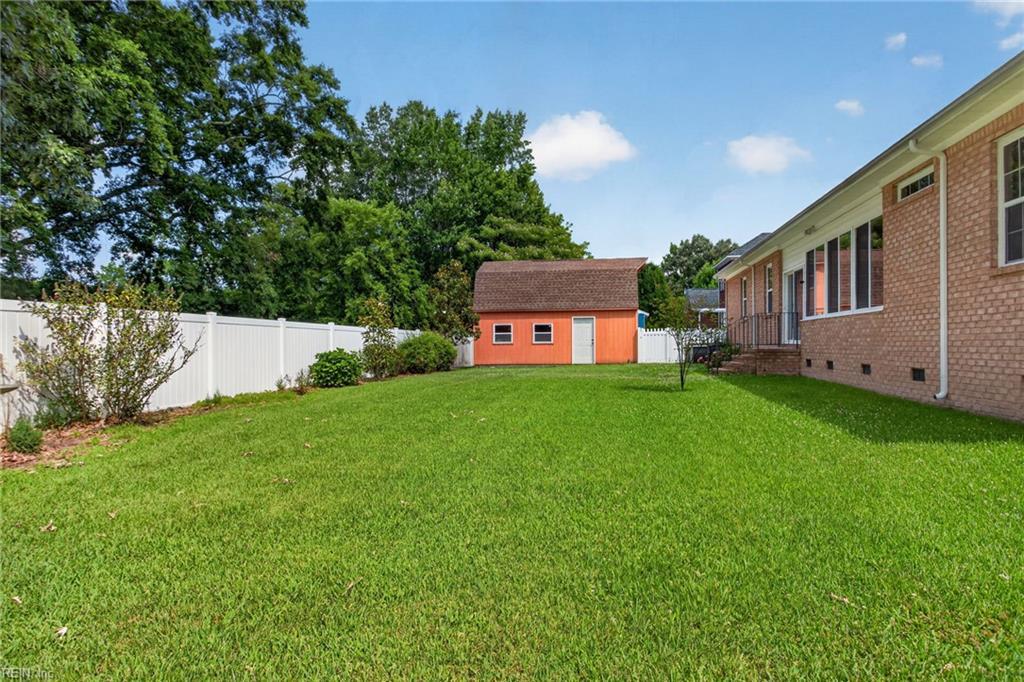 204 Castleberry DR