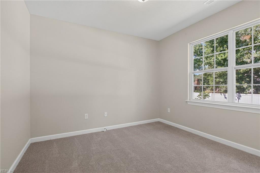 204 Castleberry DR