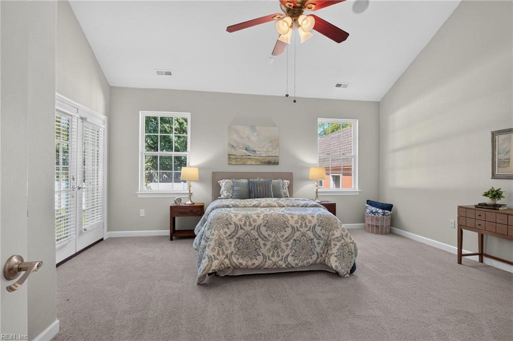 204 Castleberry DR