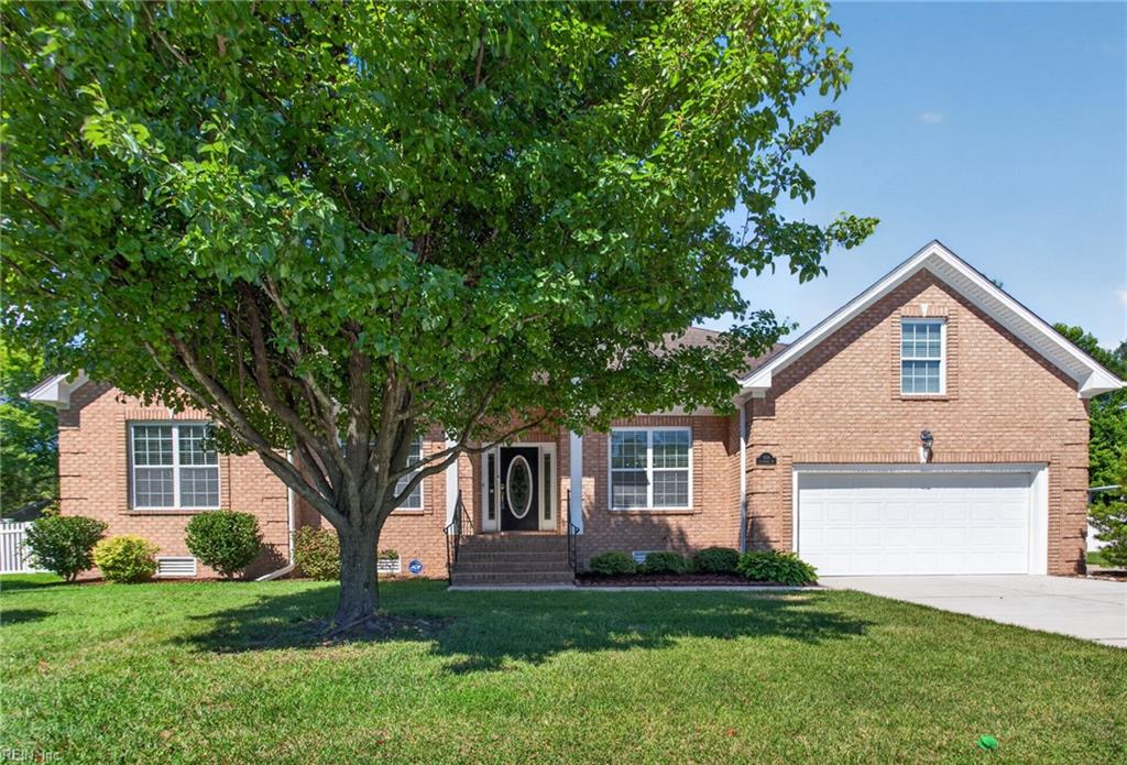 204 Castleberry DR