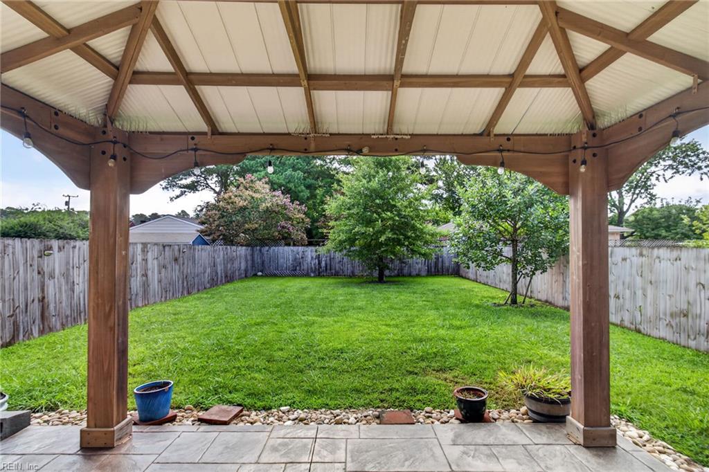 604 Schaefer AVE