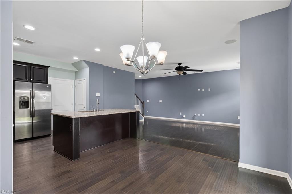 604 Schaefer AVE