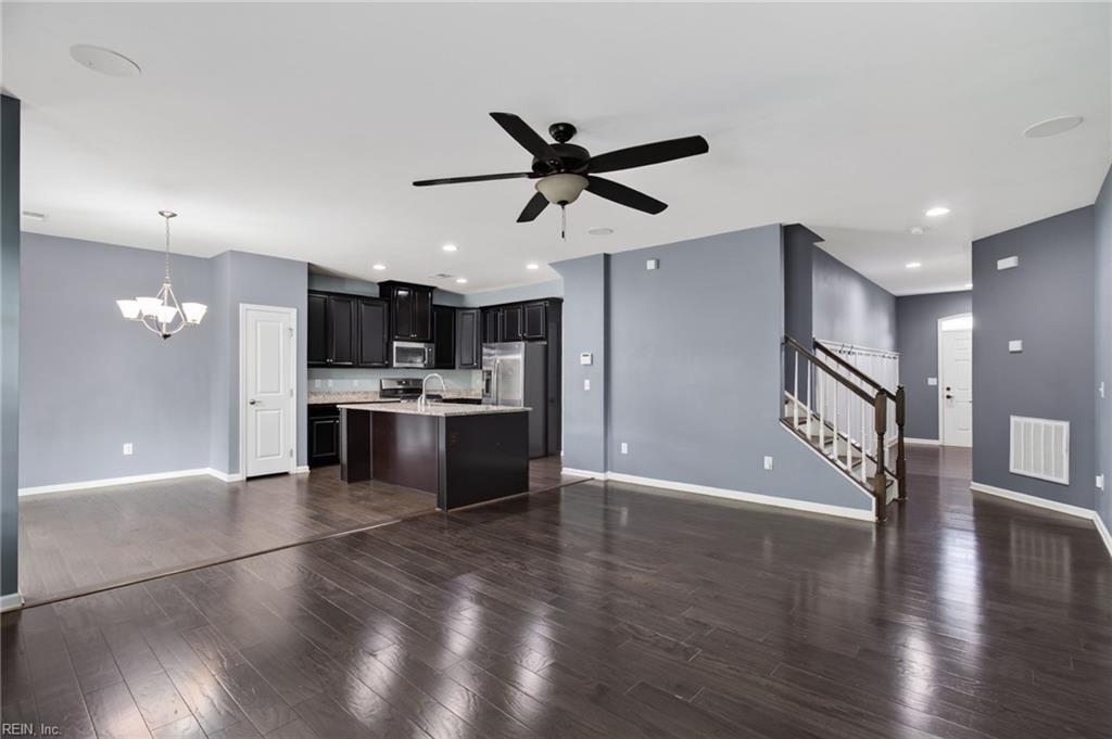 604 Schaefer AVE