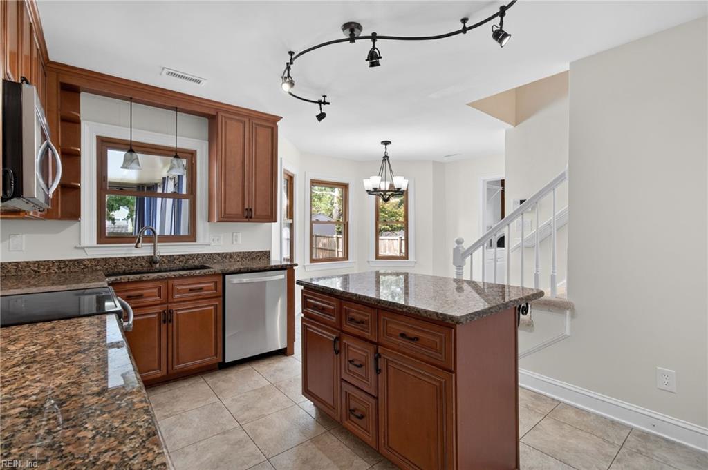 711 Waterstock CT