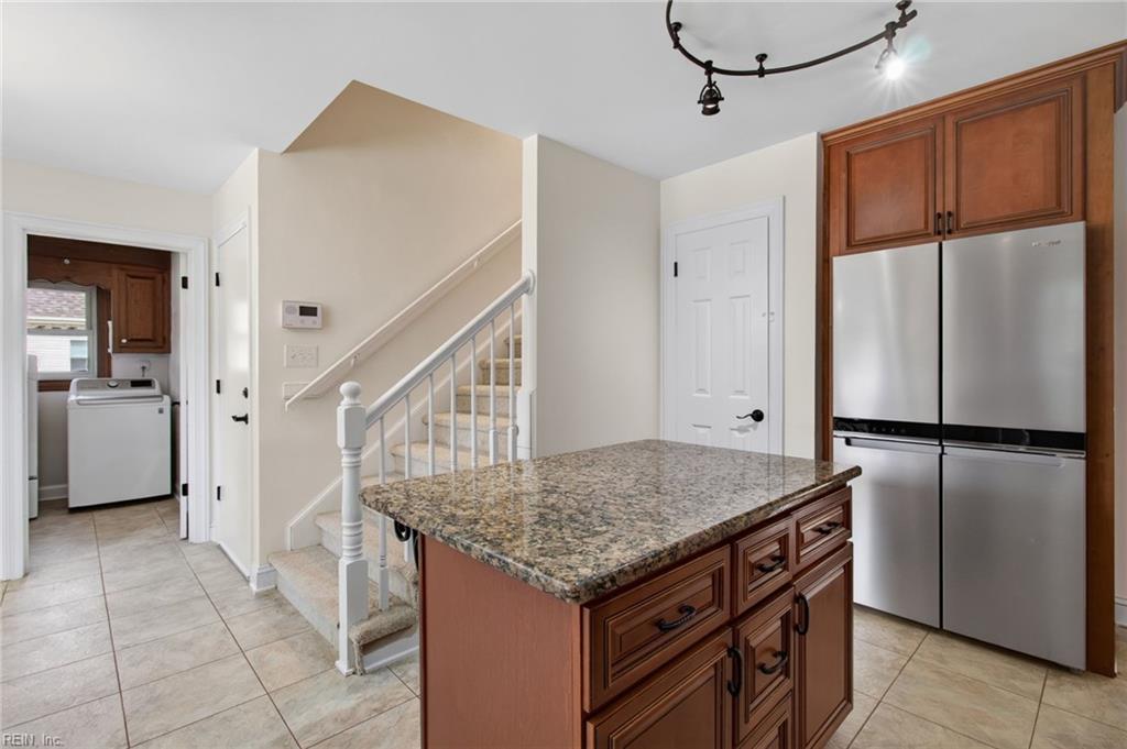 711 Waterstock CT