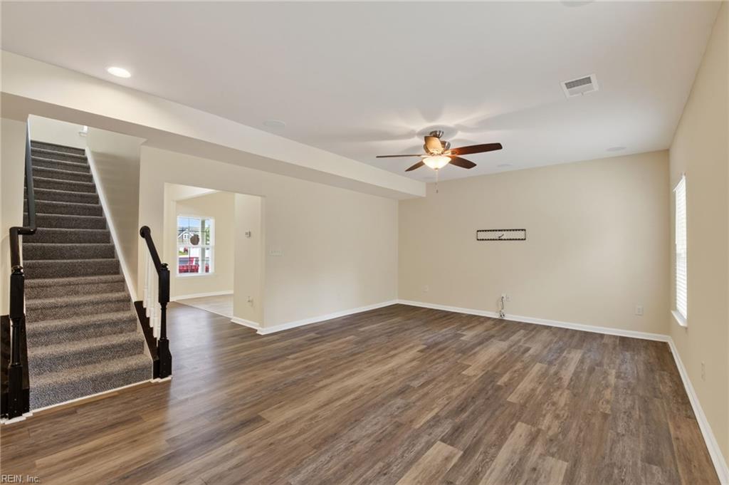 1617 Banff CT