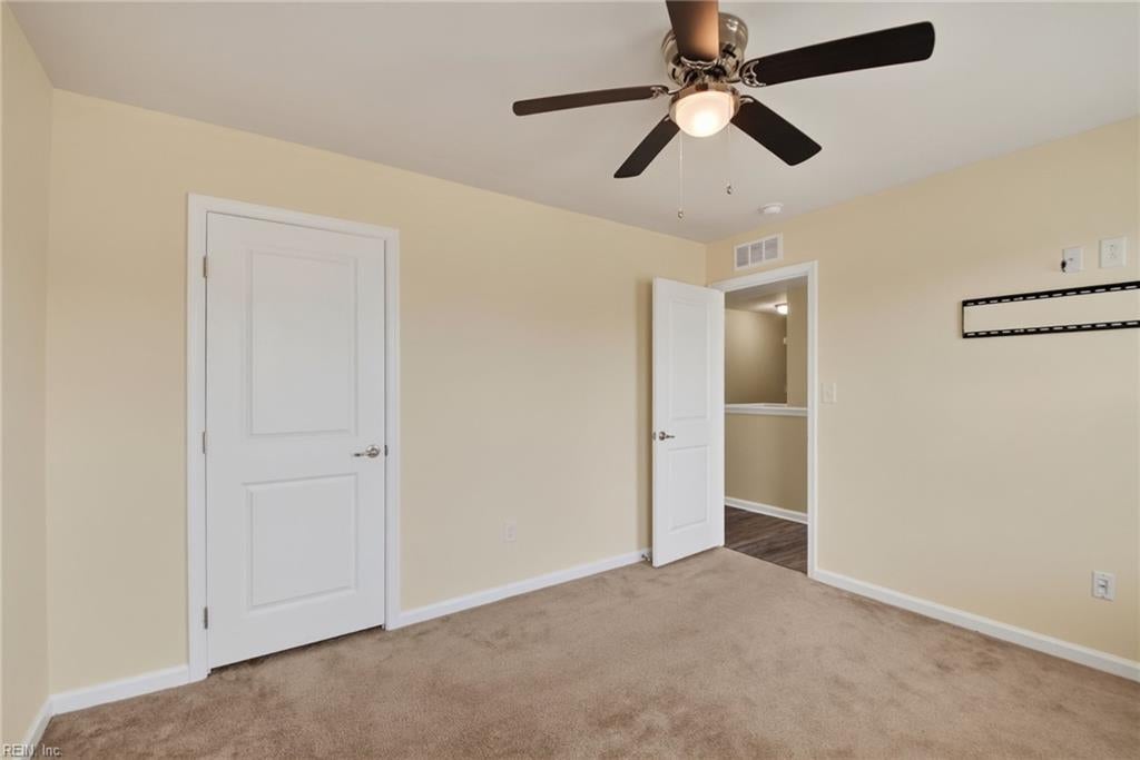 1617 Banff CT