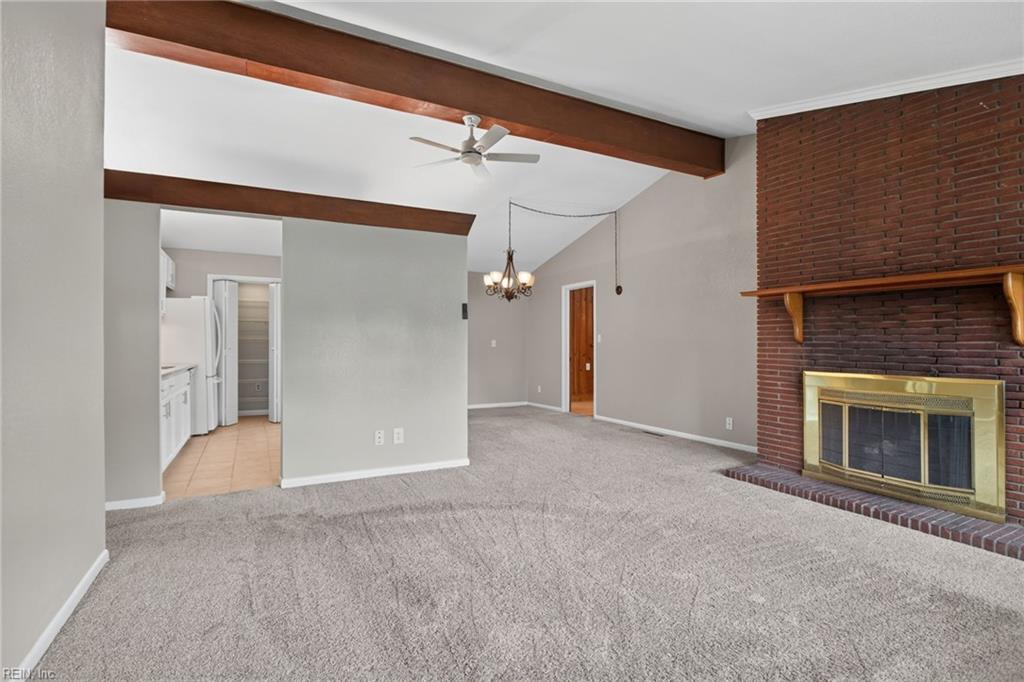 2624 Powell CIR