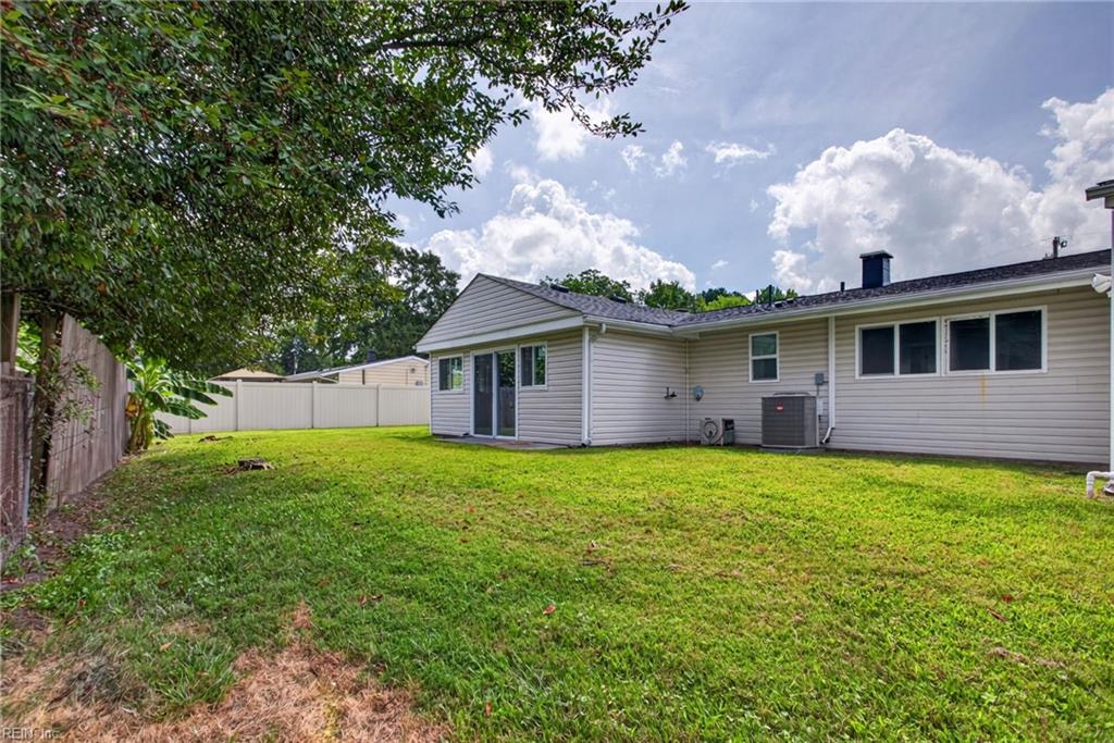 2624 Powell CIR