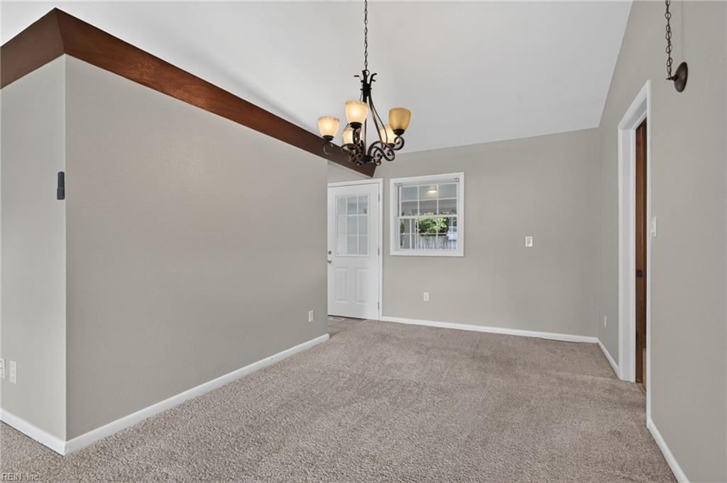 2624 Powell CIR