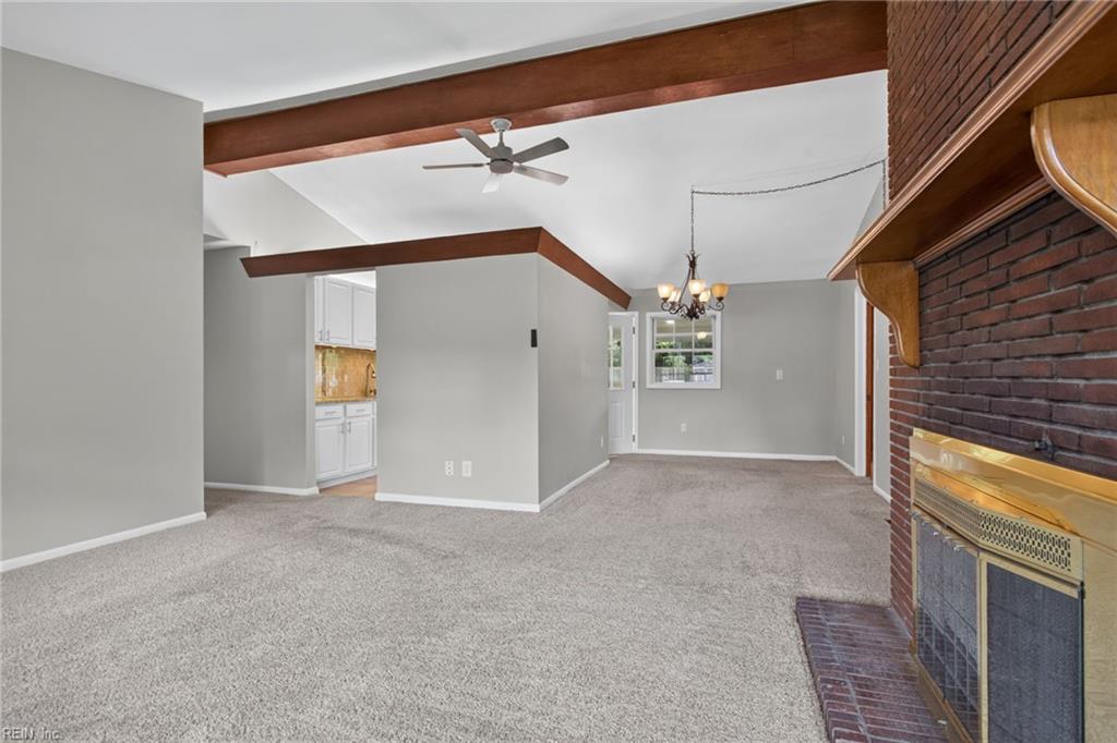 2624 Powell CIR