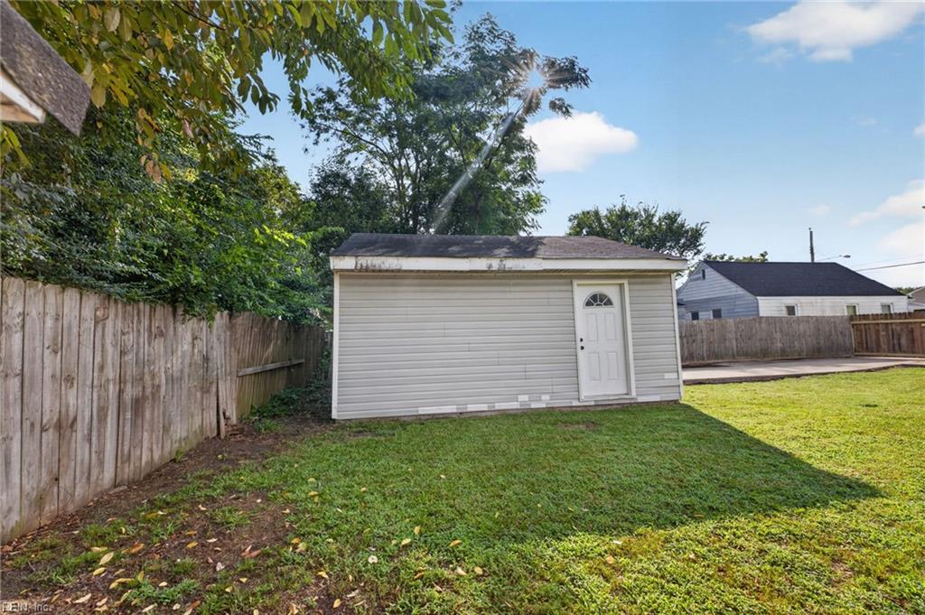4642 Kennebeck AVE