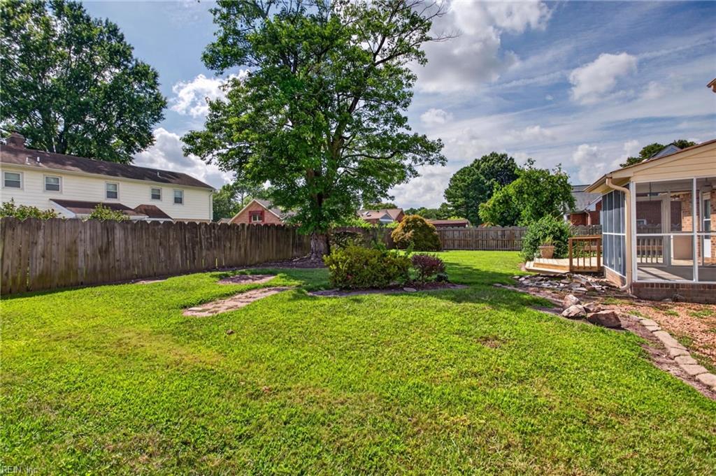 5229 Stratford Chase DR