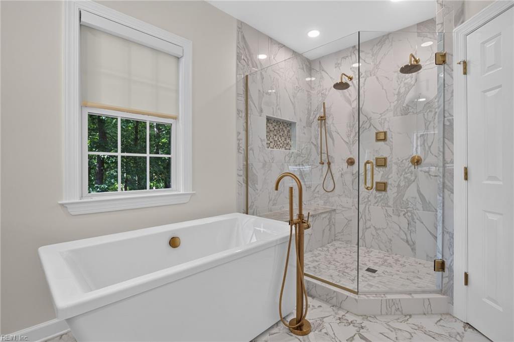 147 Country Club DR