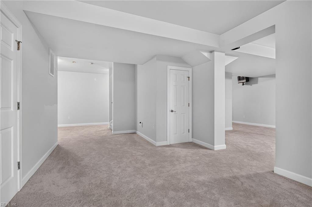 147 Country Club DR