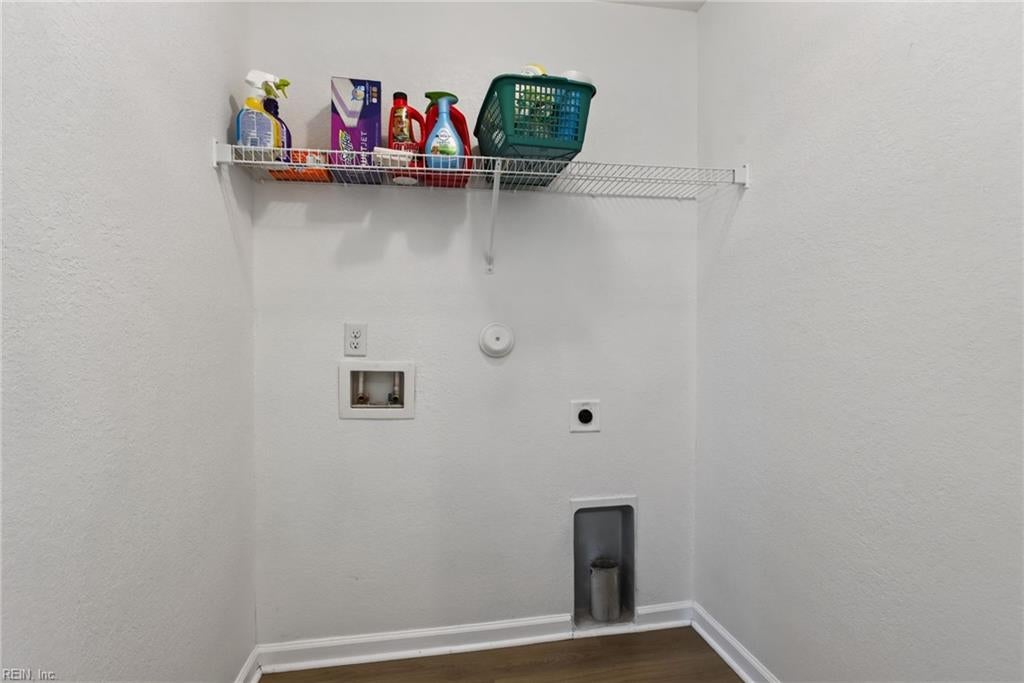 937 E Ocean View AVE