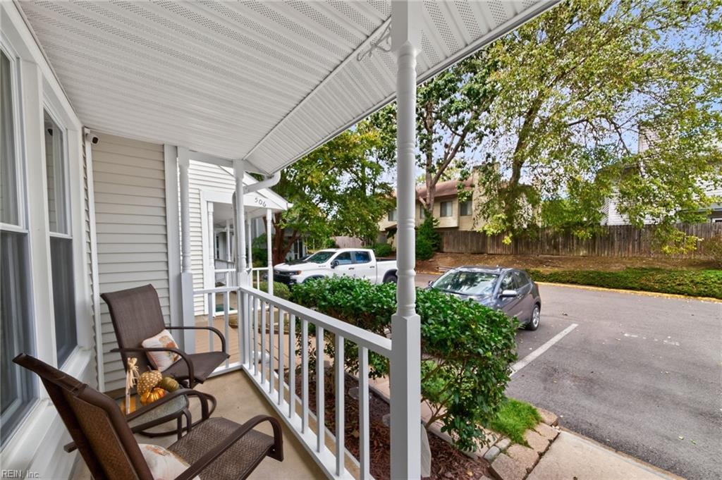 508 Pine Tops CT