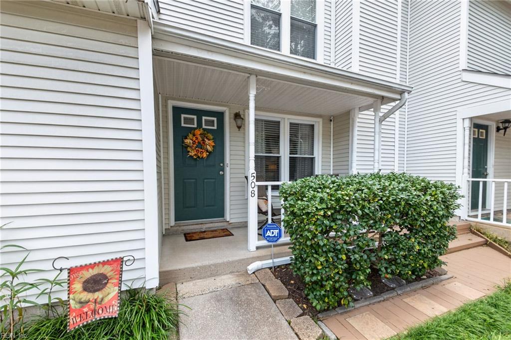 508 Pine Tops CT