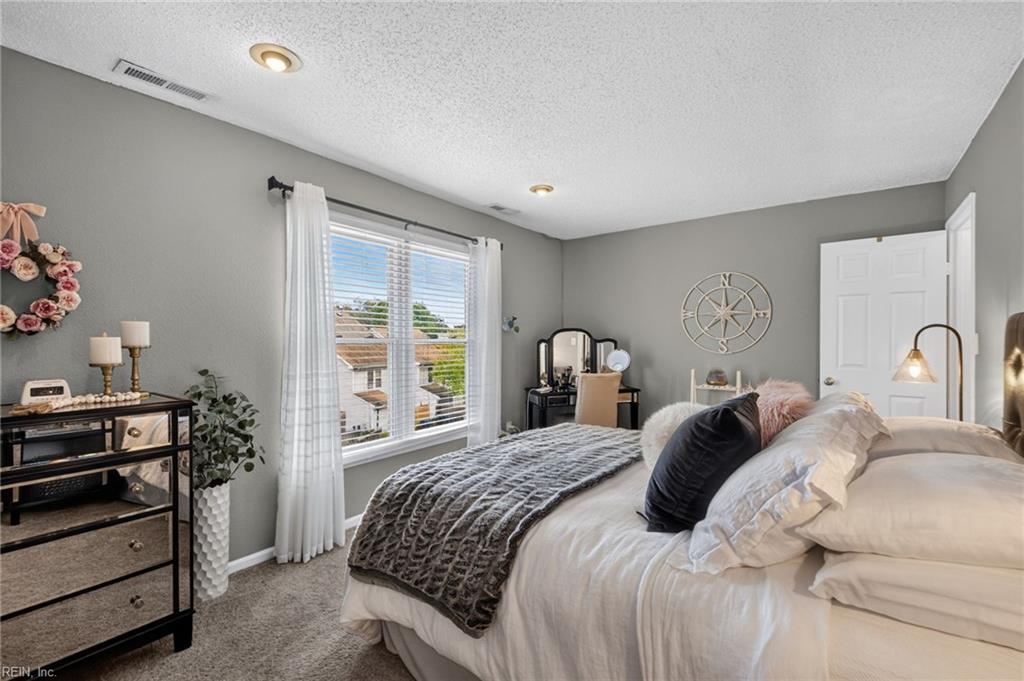 508 Pine Tops CT