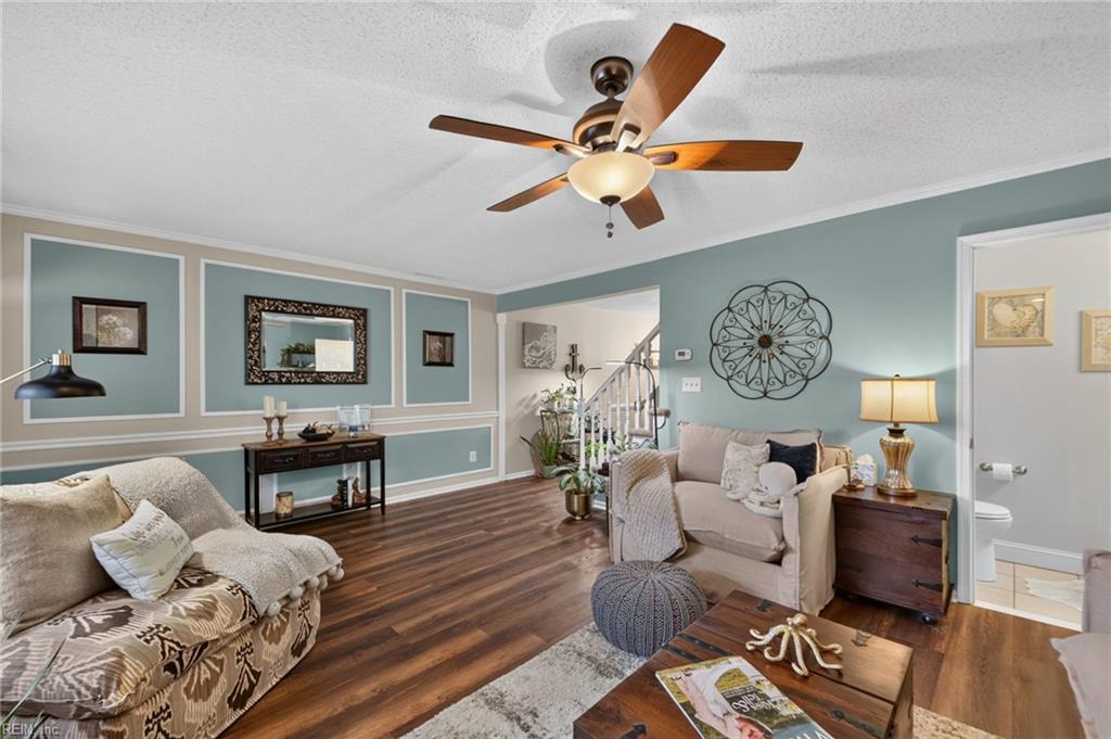 508 Pine Tops CT