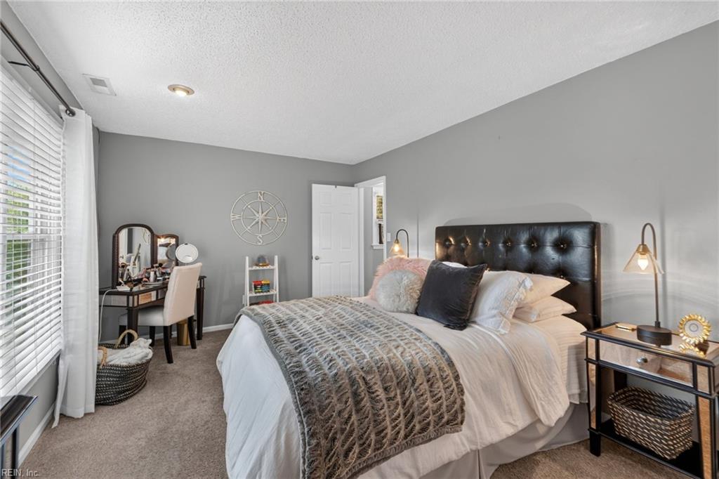 508 Pine Tops CT