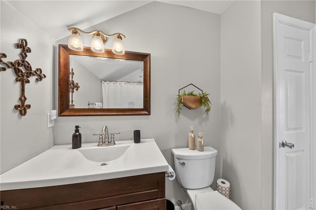 508 Pine Tops CT