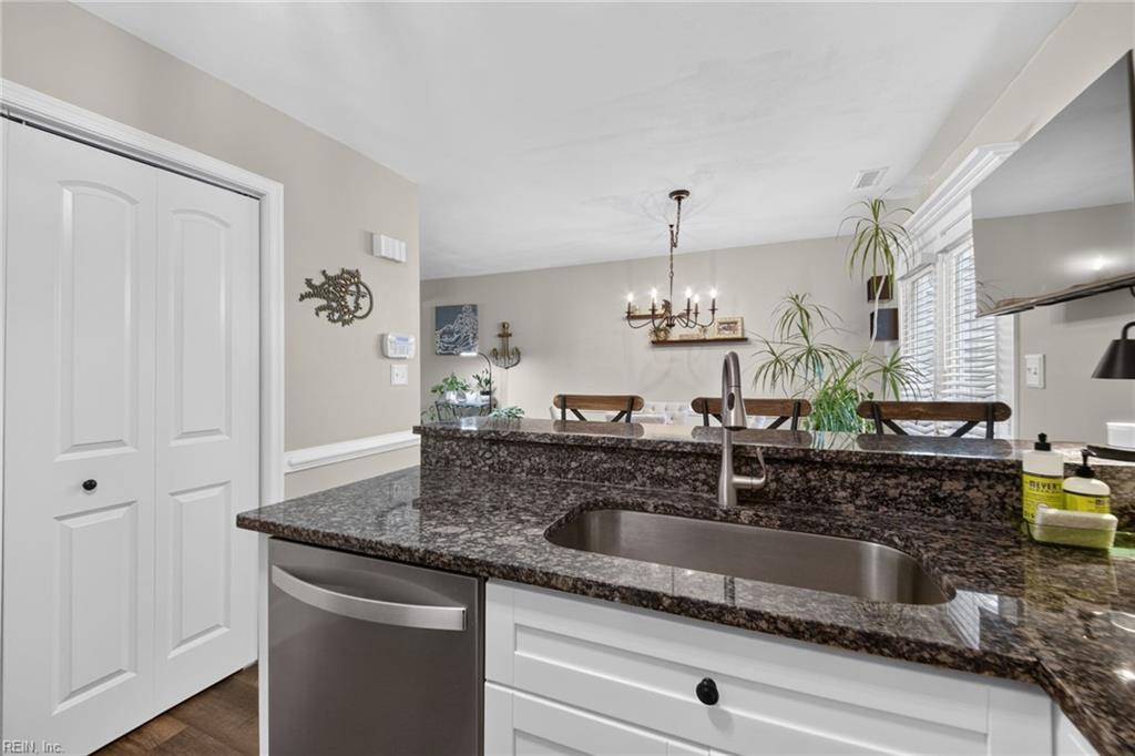 508 Pine Tops CT