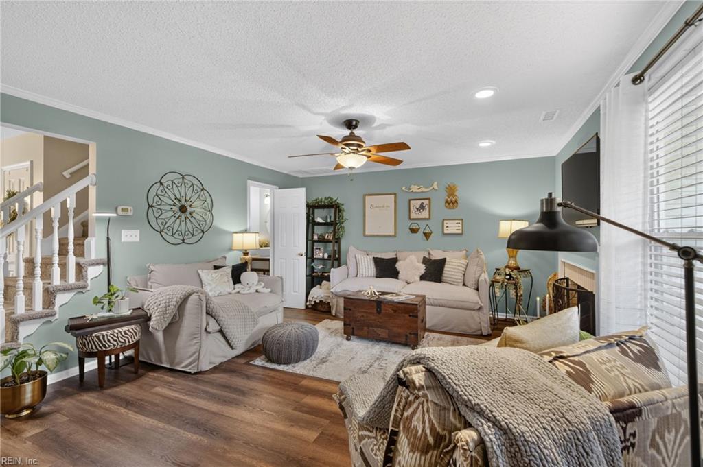 508 Pine Tops CT