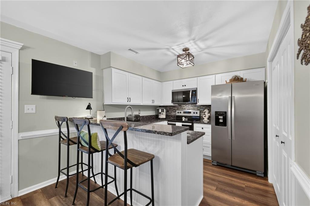 508 Pine Tops CT