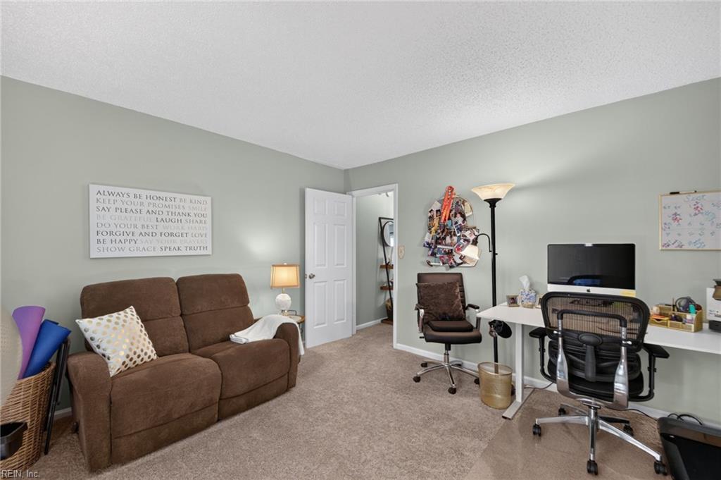 508 Pine Tops CT