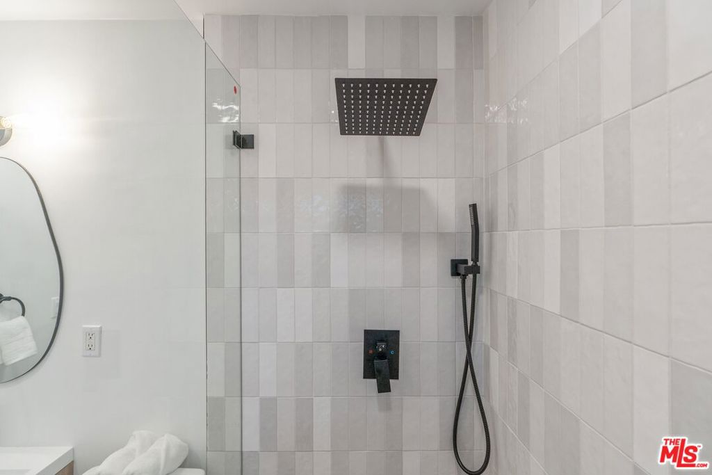 22832 Cantlay Street