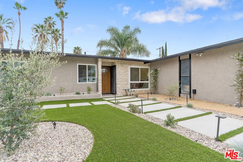 22832 Cantlay Street