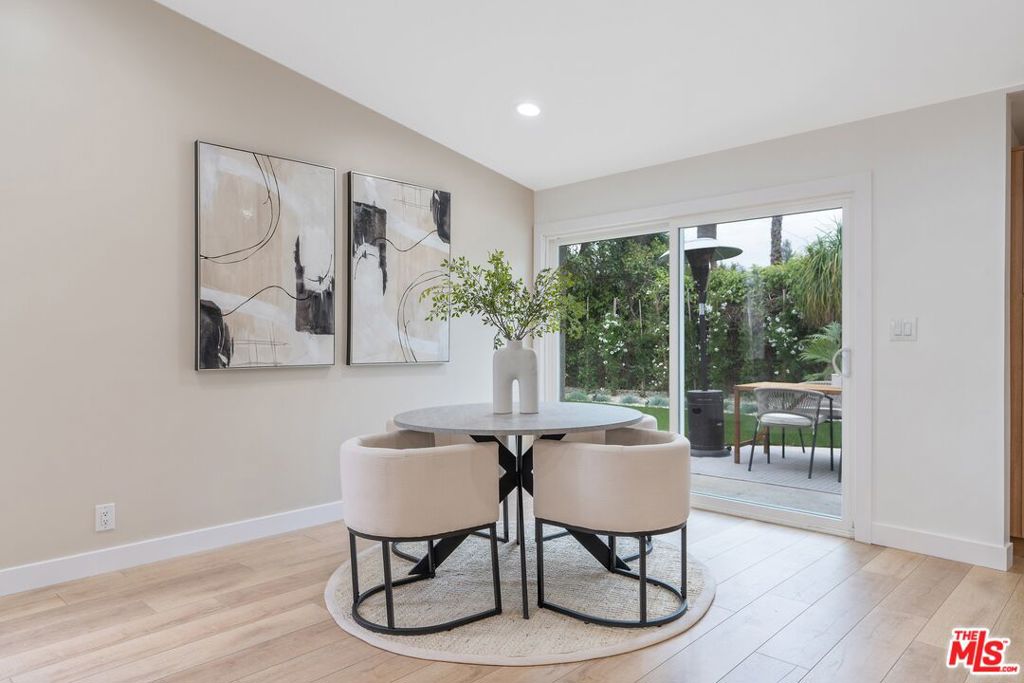 22832 Cantlay Street