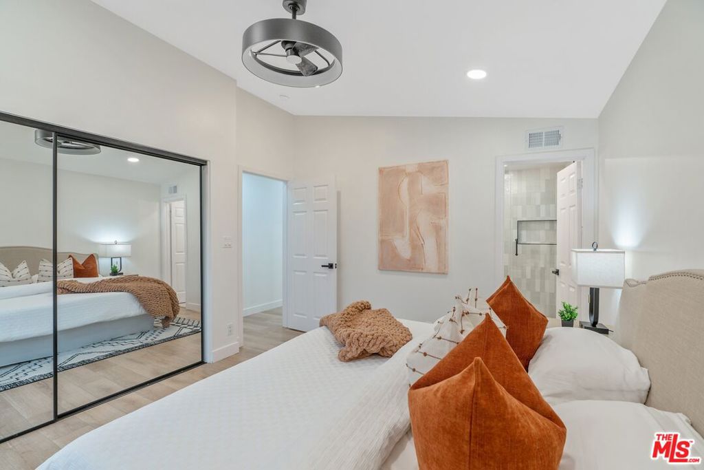 22832 Cantlay Street