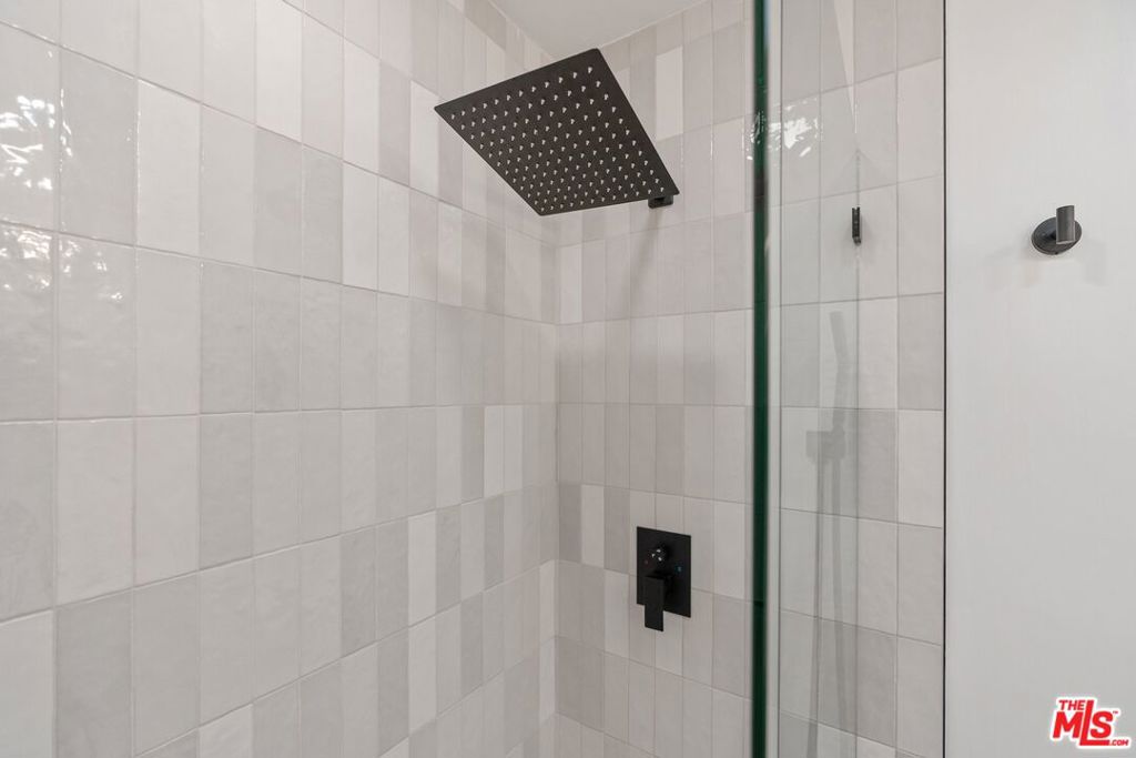 22832 Cantlay Street