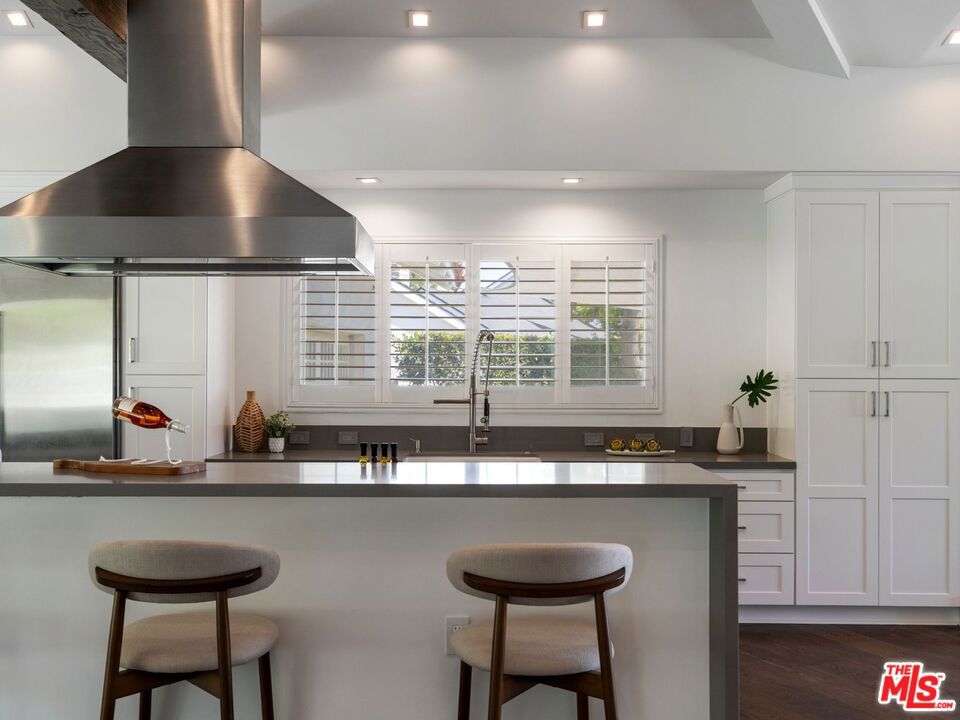 9700 Portada Drive
