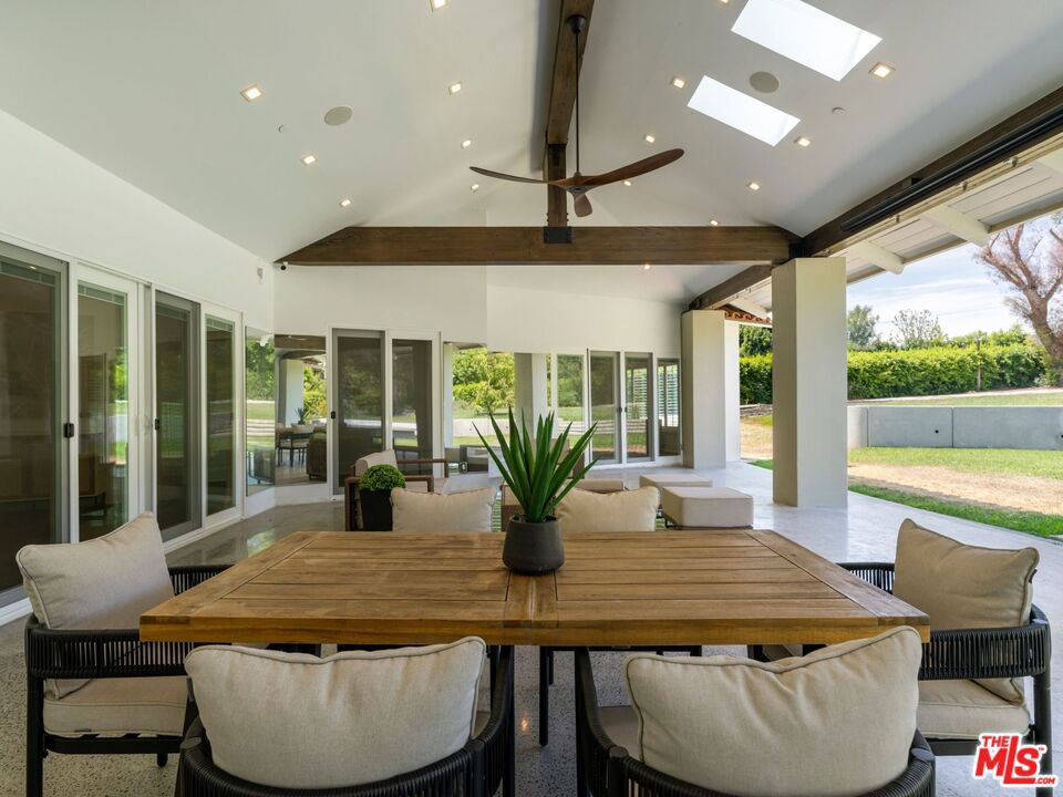 9700 Portada Drive