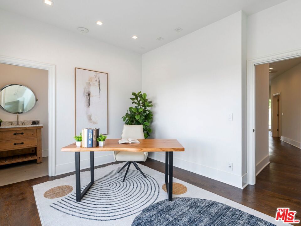9700 Portada Drive