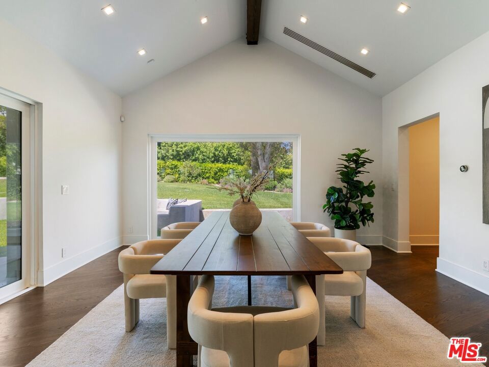 9700 Portada Drive