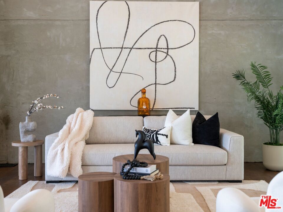 9700 Portada Drive