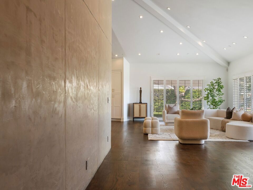 9700 Portada Drive