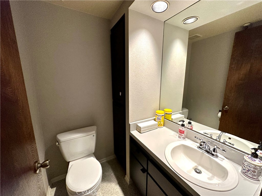 657 Camino De Los Mares