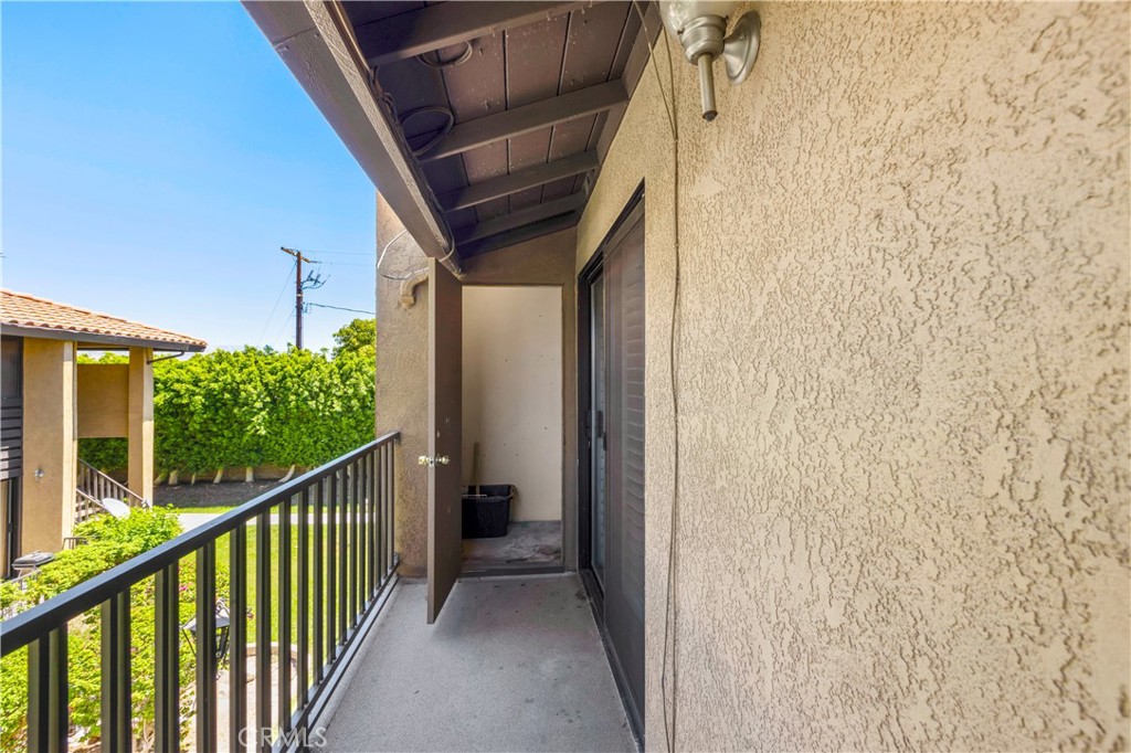 31200 Landau Boulevard 2712